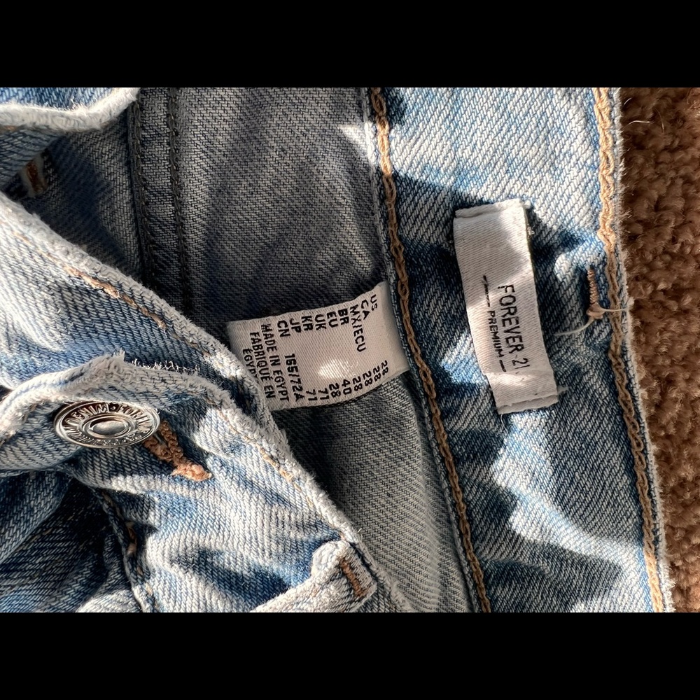 Jeans - Picture 3 of 3